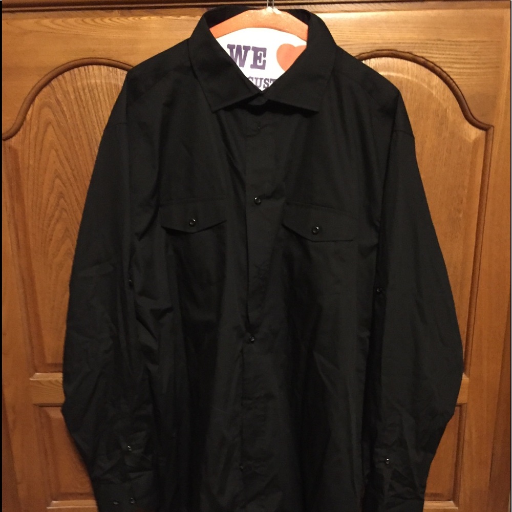 Men’s long sleeve shirt